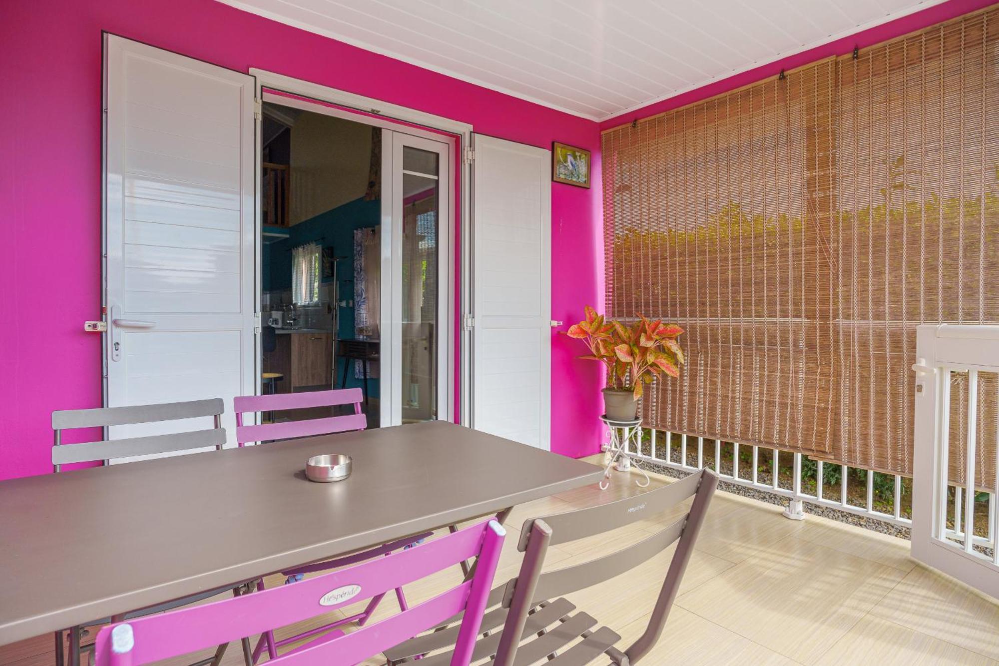 Le Tuit-Tuit **** Appartement Sainte-Suzanne Buitenkant foto